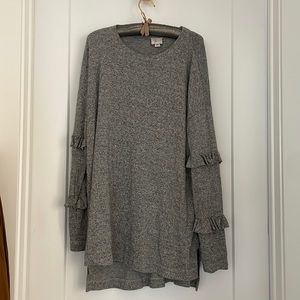 Anthropologie Gray Long-sleeve ruffle tunic top